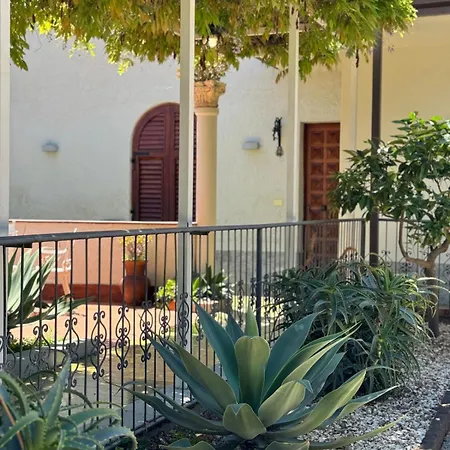 Casa Vacanze Villa Angelina Giardini Naxos Exterior photo