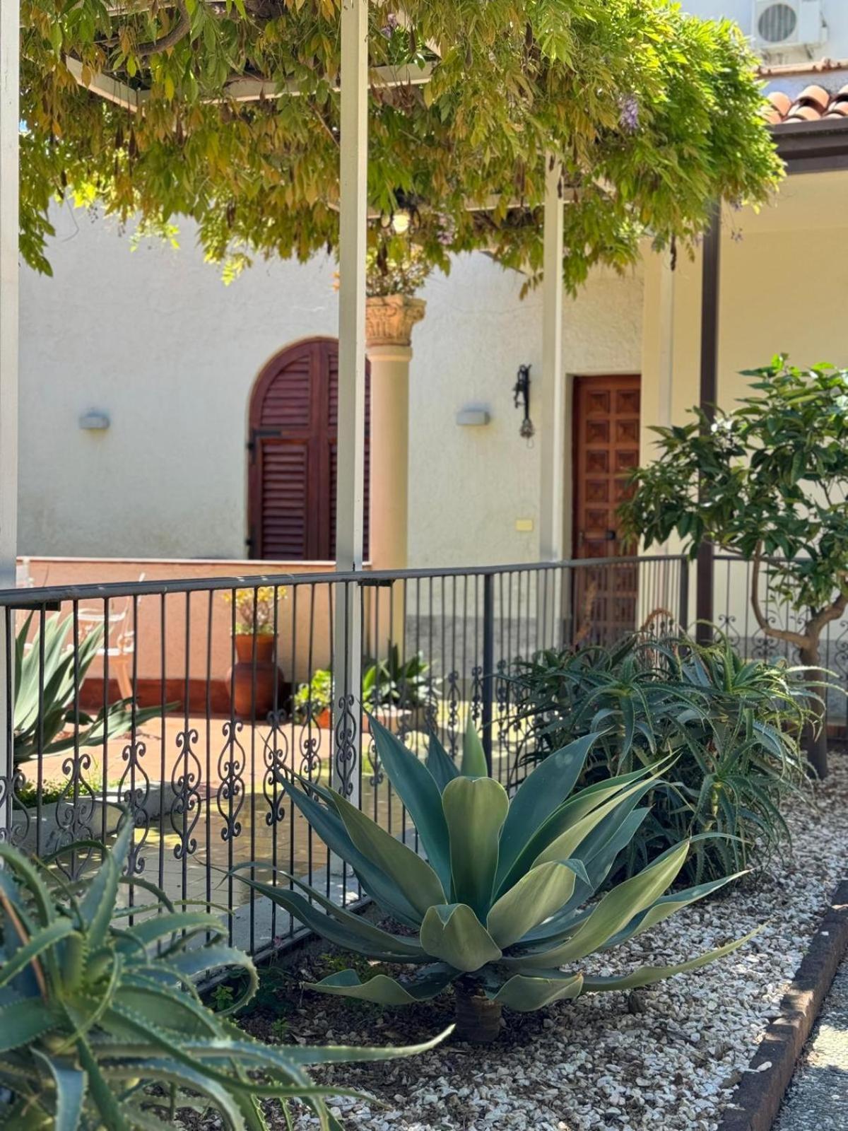 Angelina Holiday home